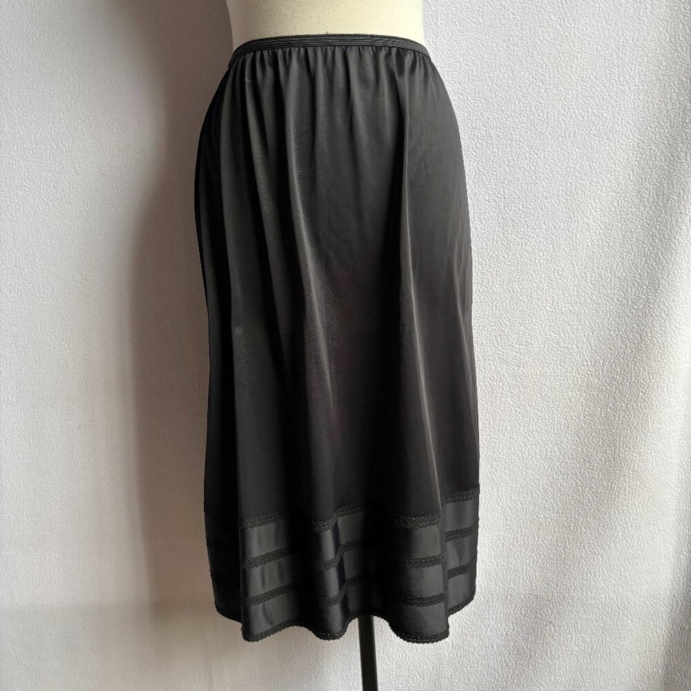 1970s 1980s Black Nylon Half Slip
